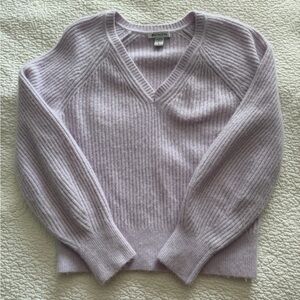 Athleta Women's Light Purple V-Neck Sweater Wool.
